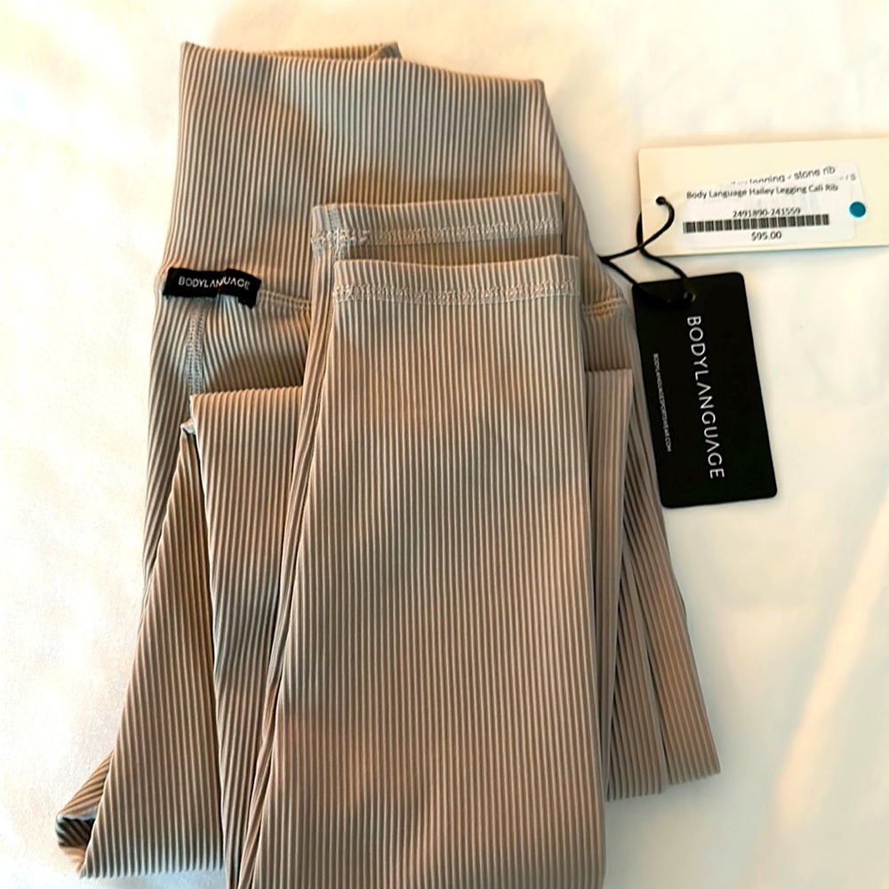 Body Language Leggings